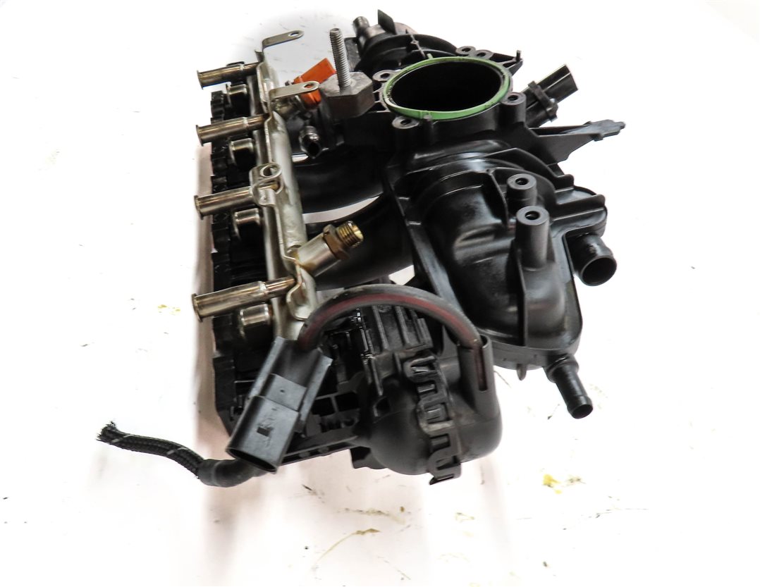 Thumbnail 4: 08-18 VW BEETLE JETTA PASSAT AUDI A3 Q3 (8P 8U) 2.0L CCTA CBFA INTAKE MANIFOLD