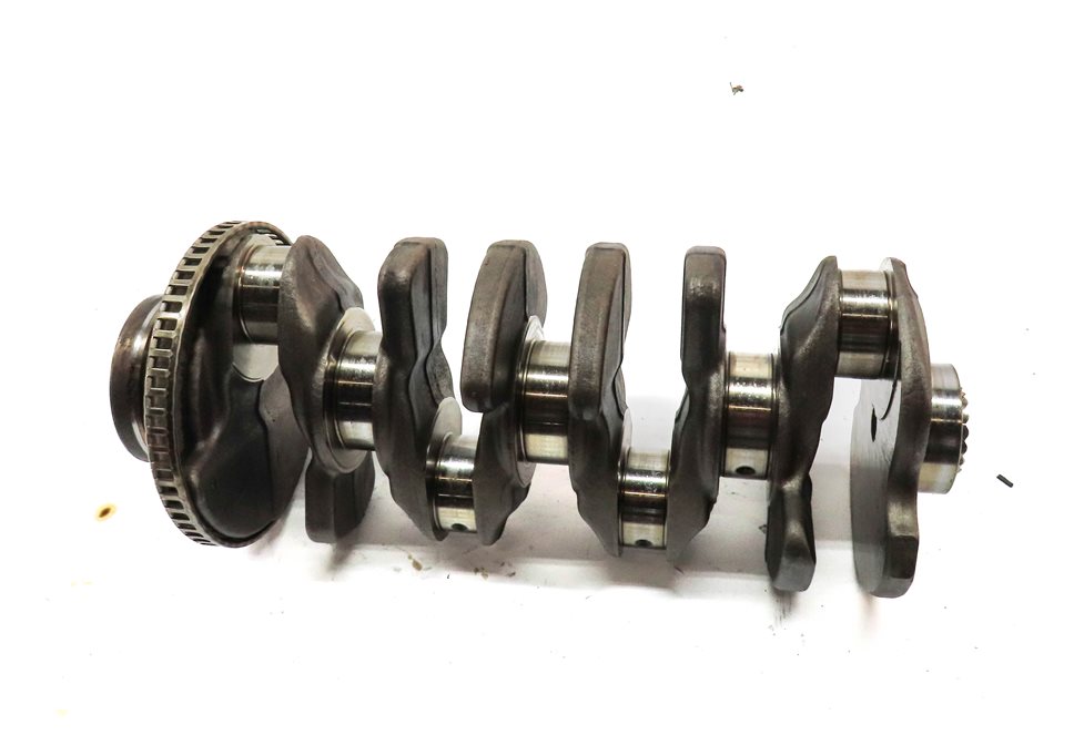 Thumbnail 2: 2015 AUDI Q3 SUV (8U) 2.0L (CCTA) ENGINE MOTOR CRANKSHAFT CRANK SHAFT