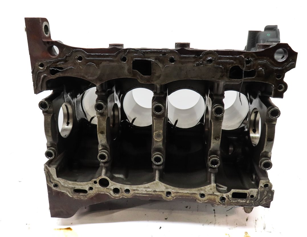 Thumbnail 8: 2014-2018 AUDI Q3 (8U) VW CC EOS TIGUAN 2.0L TURBO ENGINE CYLINDER BLOCK BARE