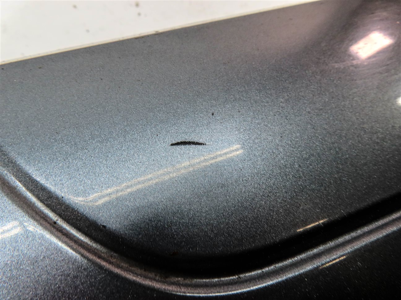 Thumbnail 7: 2015 AUDI Q3 SUV (8U) FRONT RIGHT PASSENGER LOWER DOOR TRIM MOULDING (Gray)