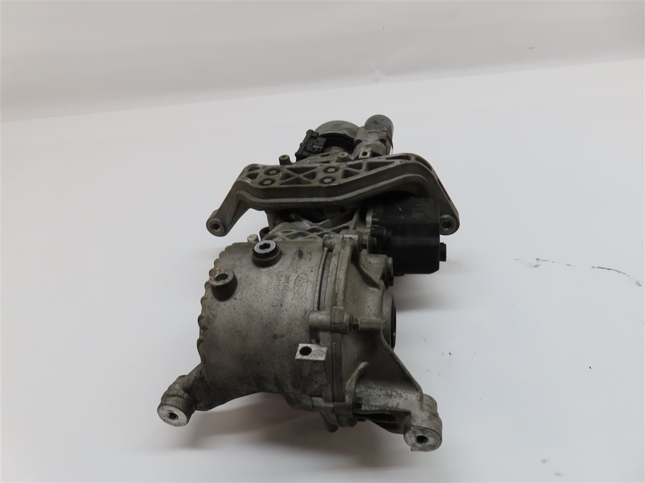 Thumbnail 8: 2016-2019 JAGUAR E-PACE DISCOVERY SPORT (L550) REAR DIFFERENTIAL GEAR CARRIER