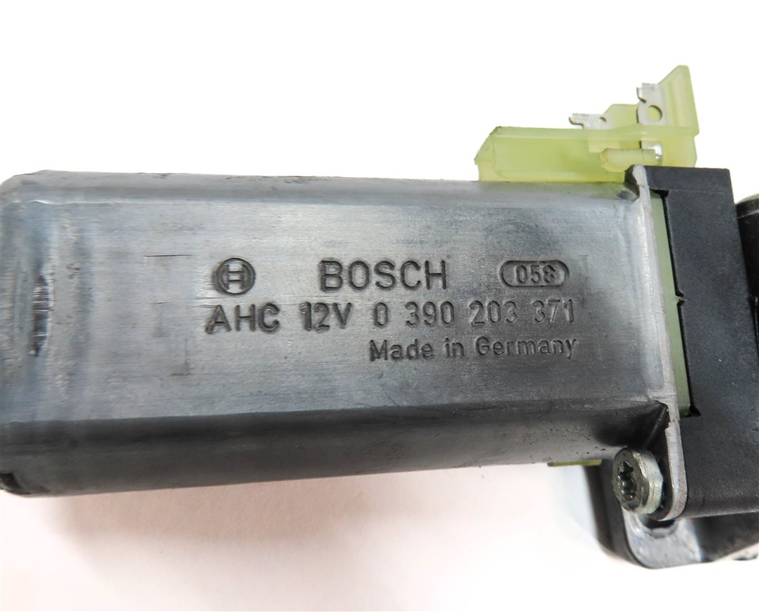 Thumbnail 6: 2010-2012 RANGE ROVER (L322) POWER STEERING COLUMN ADJUSTMENT MOTOR SET