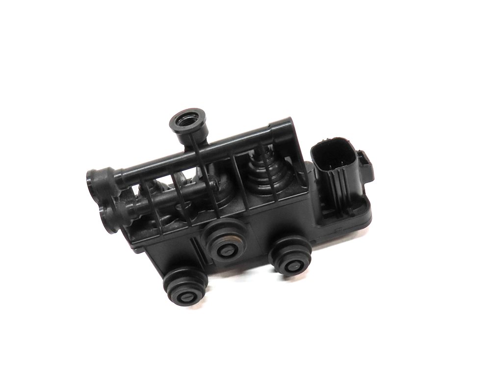 Thumbnail 3: 2010 RANGE ROVER (L322) FRONT AIR SUSPENSION TRANSFER RELIEF VALVE BLOCK