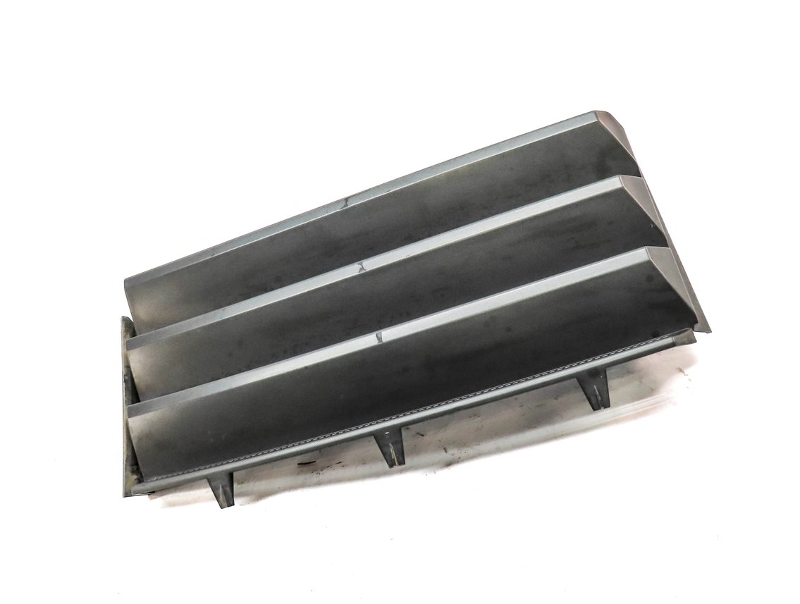 Thumbnail 3: 2010 RANGE ROVER (L322) FRONT RIGHT PASSENGER FENDER VENT AIR GRILLE TRIM (GRAY)