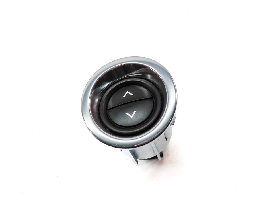 Thumbnail 3: 2010 RANGE ROVER (L322) GLOVE BOX STORAGE COMPARTMENT RELEASE SWITCH BUTTON