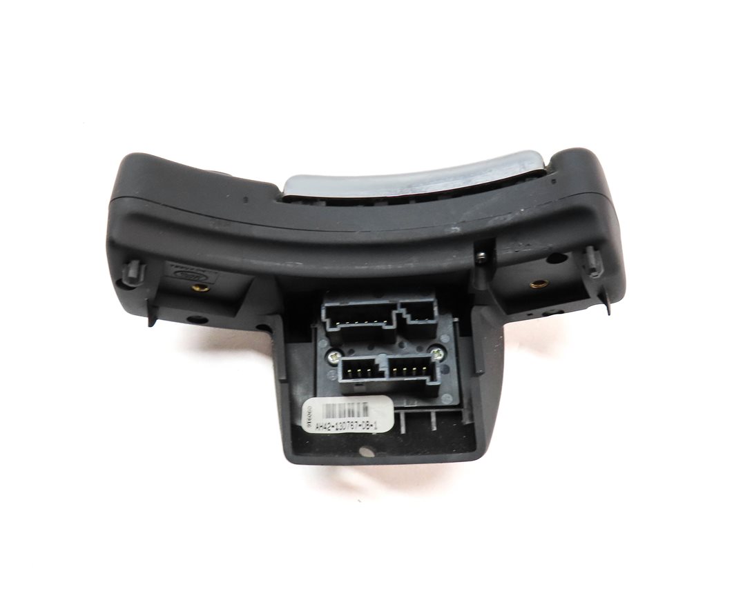 Thumbnail 5: 2010 RANGE ROVER (L322) HEATED STEERING WHEEL PHONE SWITCH BUTTON