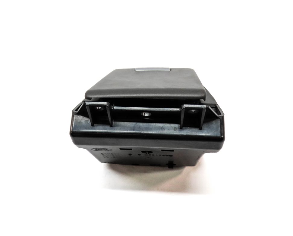 Thumbnail 4: 2010 RANGE ROVER (L322) FRONT CENTER CONSOLE ASH TRAY COMPARTMENT