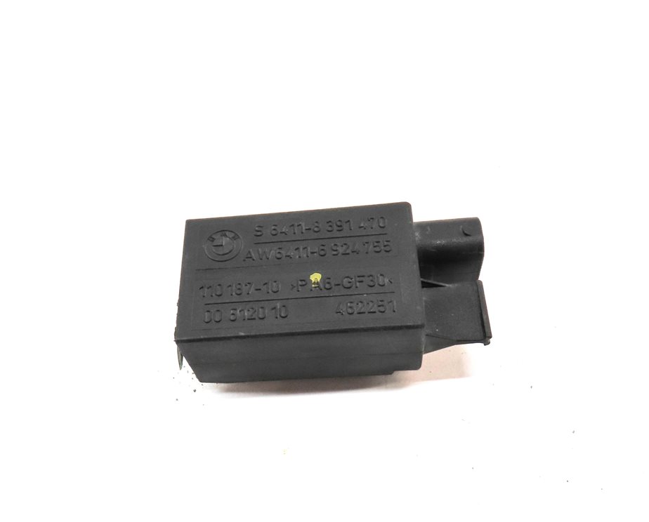 Thumbnail 2: 2010 RANGE ROVER (L322) AUC COOLING FAN SENSOR SWITCH