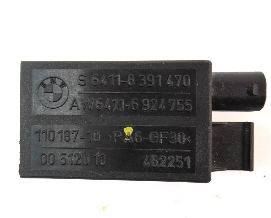 Thumbnail 4: 2010 RANGE ROVER (L322) AUC COOLING FAN SENSOR SWITCH