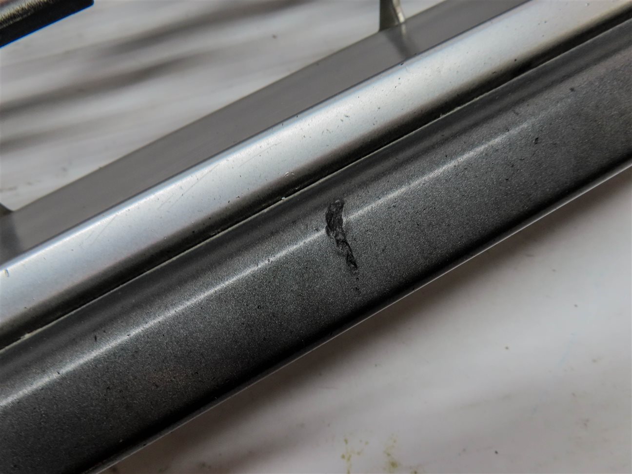 Thumbnail 8: 2010-2012 RANGE ROVER (L322) FRONT HOOD RADIATOR GRILLE TRIM AIR VENT (SILVER)