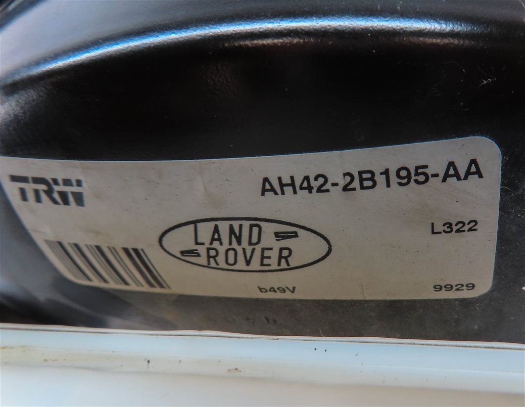 Thumbnail 6: 2010-2012 RANGE ROVER (L322) POWER BRAKE BOOSTER MASTER CYLINDER w/ RESERVOIR