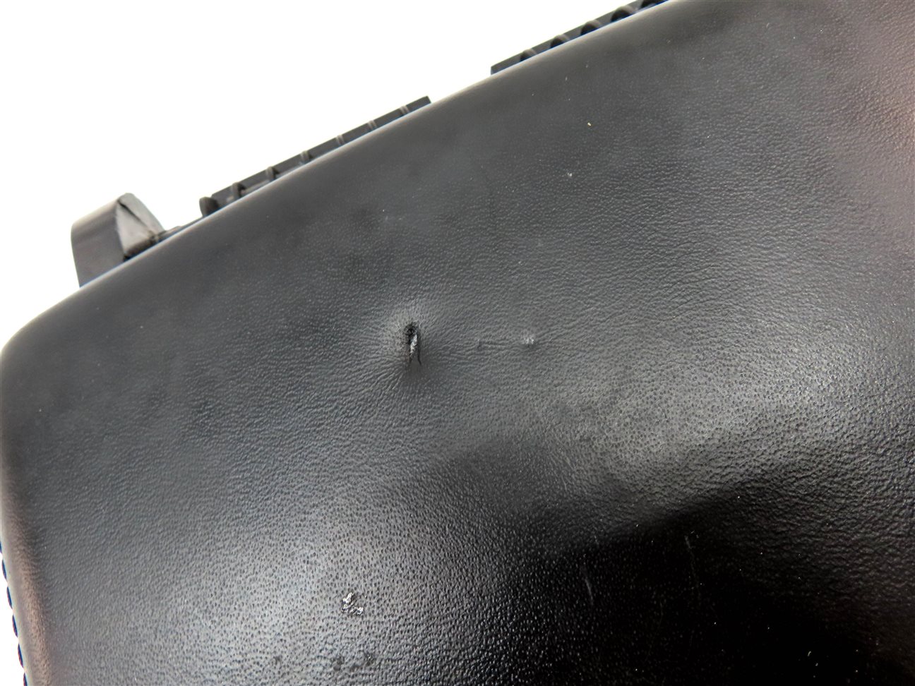 Thumbnail 8: 07-12 RANGE ROVER (L322) FRONT CENTER CONSOLE ARMREST LID (JET BLACK LEATHER)