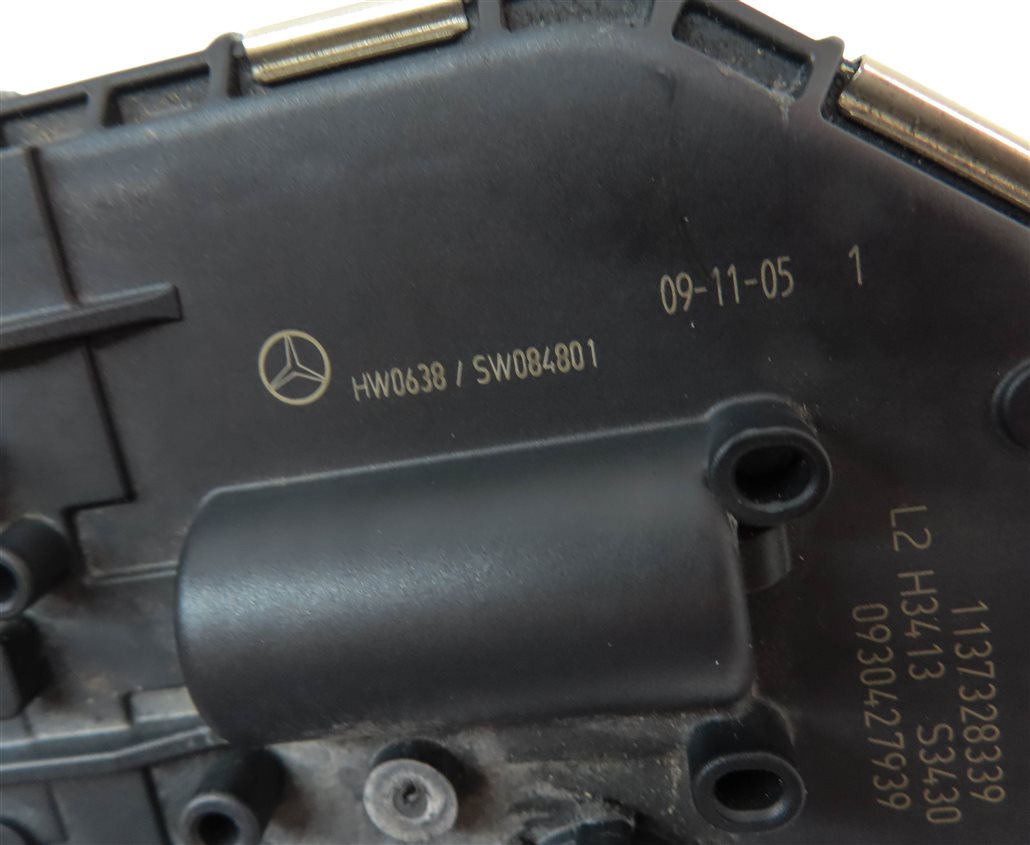 Thumbnail 6: 2010-2017 MERCEDES BENZ E CLS CLASS (C218 W212) FRONT WINDSHIELD WIPER MOTOR