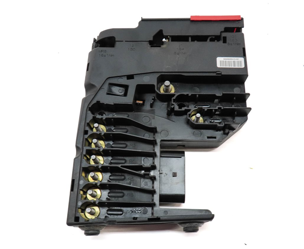 Thumbnail 6: 2010 MERCEDES E350 SEDAN (W212) 3.5L POSITIVE BATTERY TERMINAL JUNCTION BOX