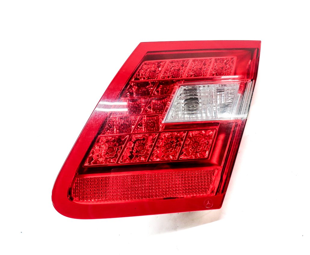 Thumbnail 3: 2010-2013 MERCEDES E300 E350 E400 E550 (W212) RIGHT INNER TAILLIGHT LIGHT LAMP