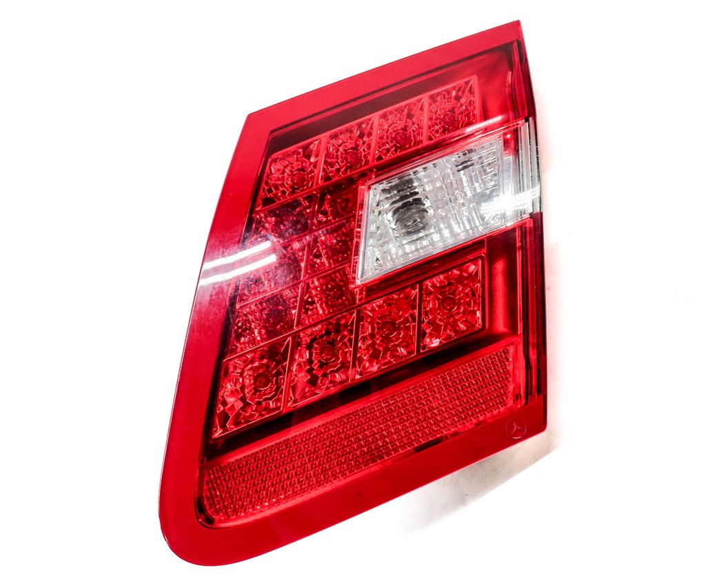 Thumbnail 4: 2010-2013 MERCEDES E300 E350 E400 E550 (W212) RIGHT INNER TAILLIGHT LIGHT LAMP