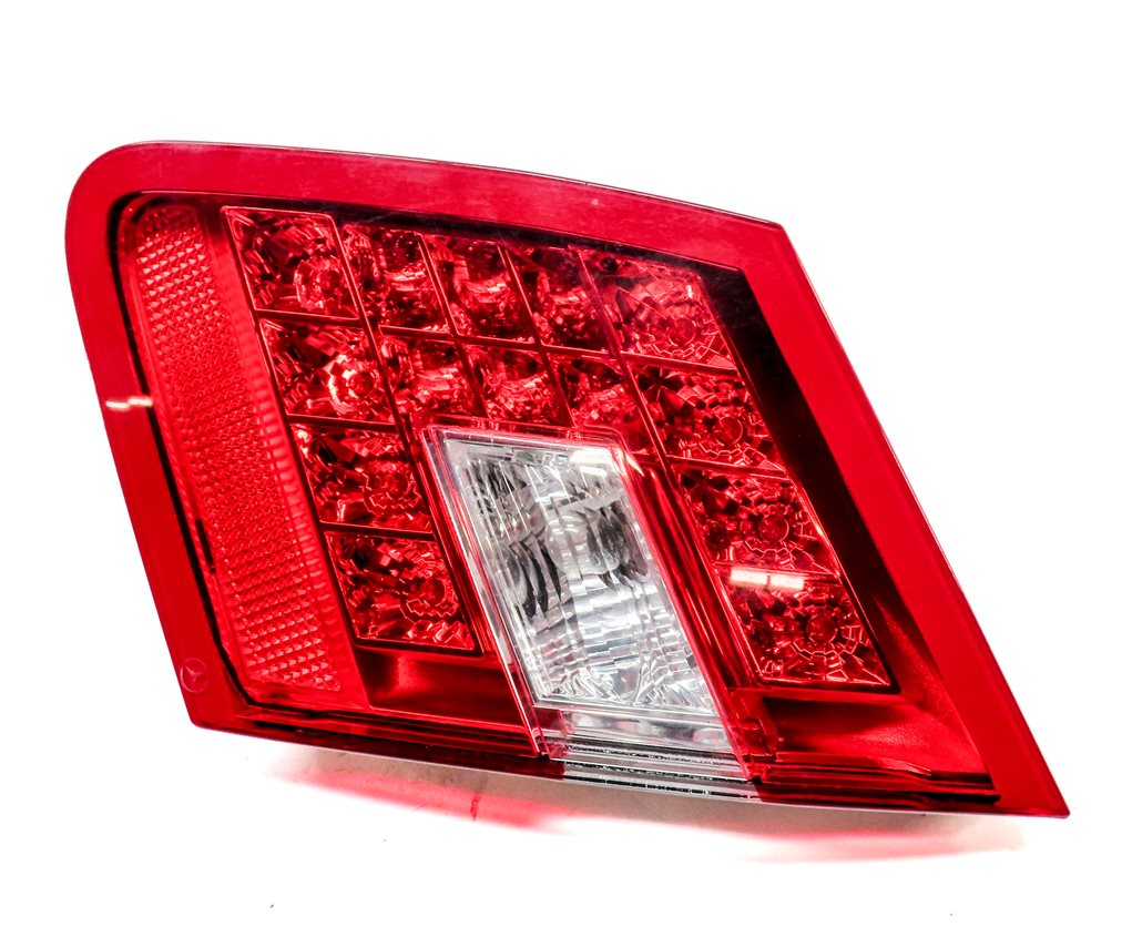 Thumbnail 5: 2010-2013 MERCEDES E300 E350 E400 E550 (W212) RIGHT INNER TAILLIGHT LIGHT LAMP