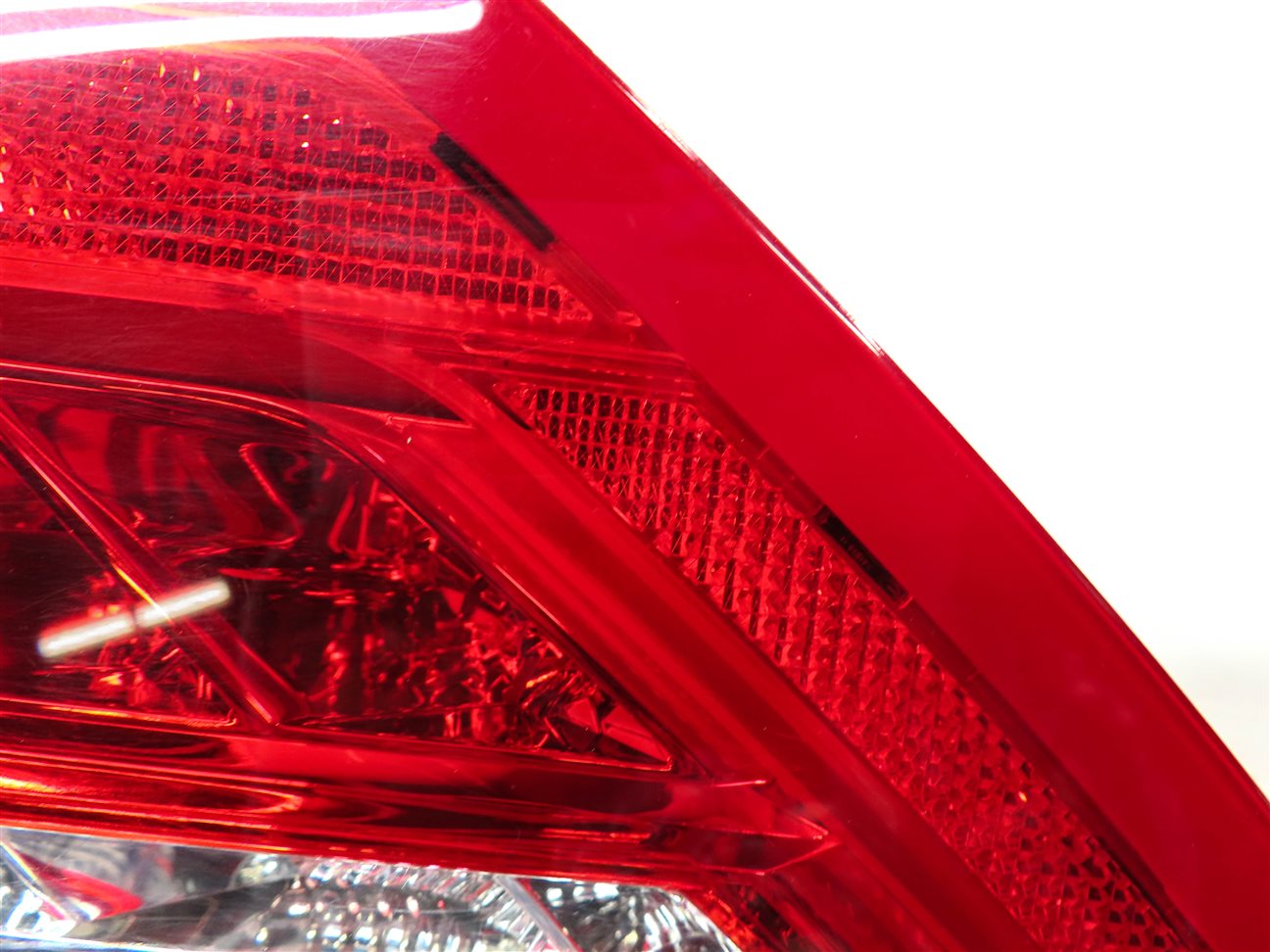 Thumbnail 8: 10-13 MERCEDES E-CLASS (W212) SEDAN LEFT DRIVER REAR TAILLIGHT BRAKE LIGHT LAMP