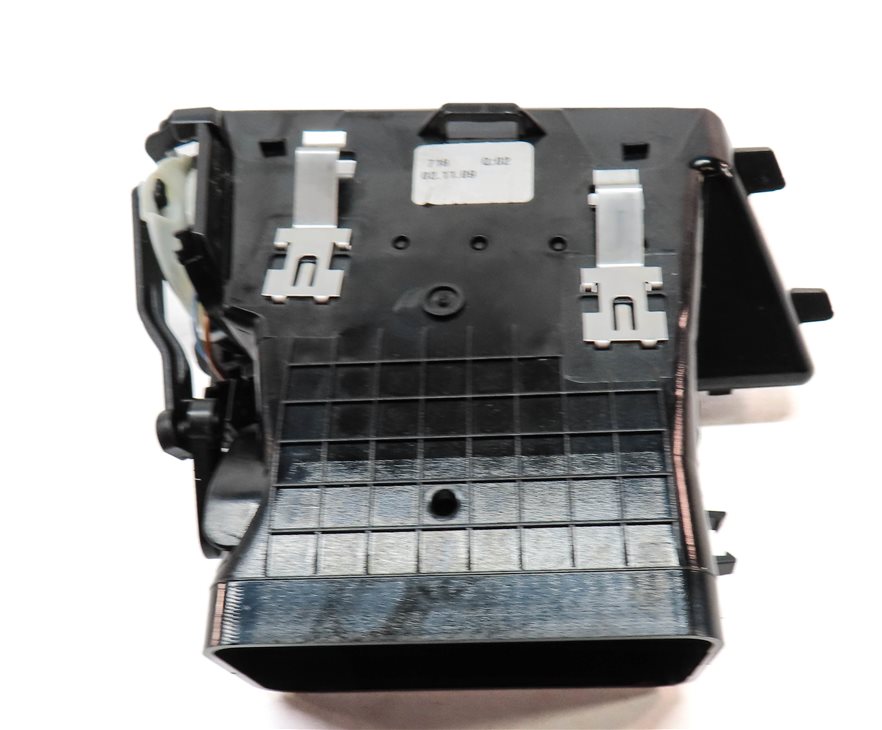 Thumbnail 4: 10 MERCEDES E350 (W212) FRONT RIGHT PASSENGER DASH HEAT AIR AC HVAC VENT (Black)
