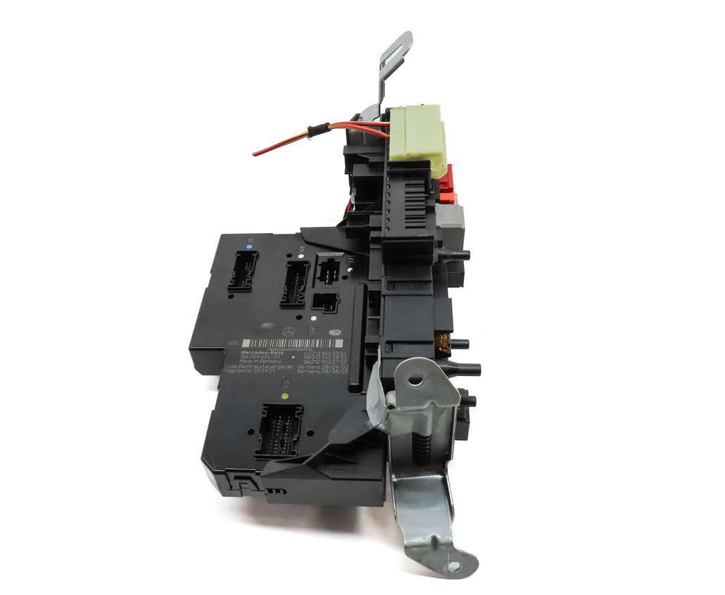 Thumbnail 5: 2010-2012 MB E350 E550 E63 CLS550 CLS63 W212 W219 REAR SIGNAL ACQUISITION MODULE