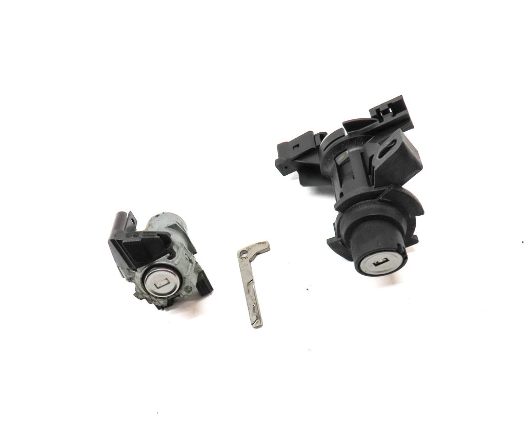 Thumbnail 3: 10 MERCEDES E350 (W212) FRONT DRIVER DOOR REAR TRUNK LID LOCK CYLINDER KEY SET/3