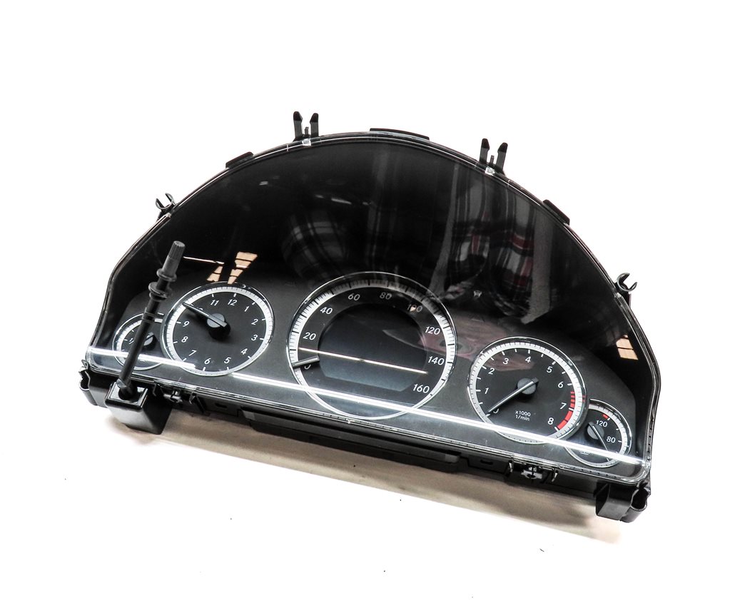 Thumbnail 1: 2010 MERCEDES E350 E550 (W212) SPEEDOMETER INSTRUMENT GAUGE CLUSTER (76k)