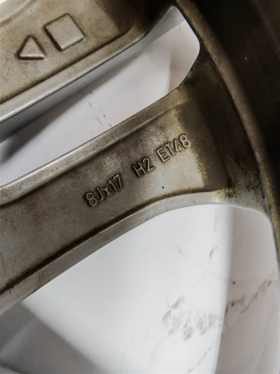 Thumbnail 5: 10-11 MERCEDES E350 E550 (W212) 17X8 10 SPOKE 5 PAIR ALUMINUM WHEEL RIM