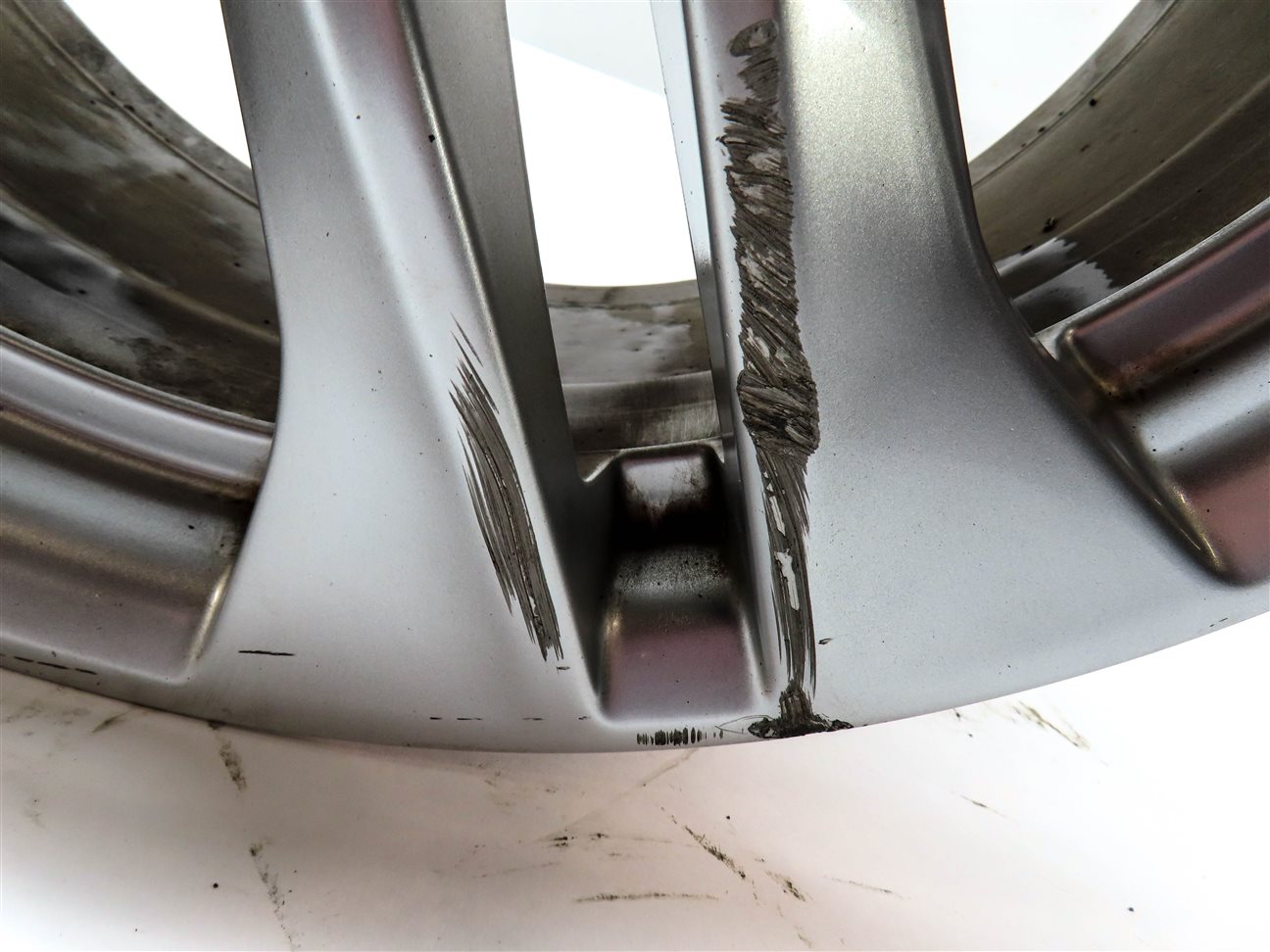 Thumbnail 9: 10-11 MERCEDES E350 E550 (W212) 17X8 10 SPOKE 5 PAIR ALUMINUM WHEEL RIM
