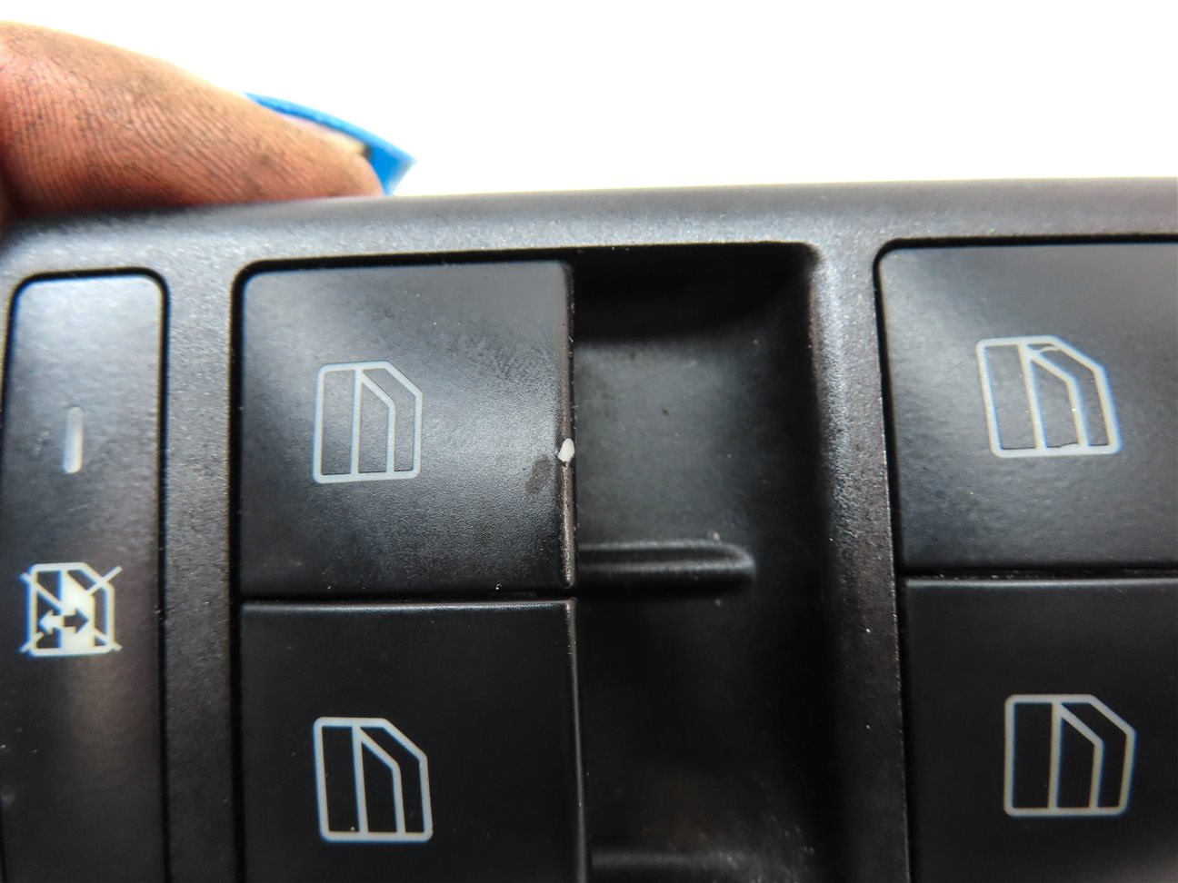 Thumbnail 8: 08-12 MERCEDES C250 C300 E350 E550 GLK350 (W204 W212 X204) DRIVER WINDOW SWITCH