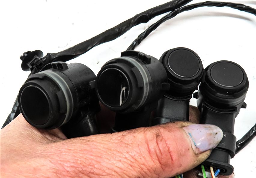 Thumbnail 5: 2016 DISCOVERY SPORT (L550) REAR PARK ASSIST PDC SENSOR SET 4 (BLACK) & HARNESS