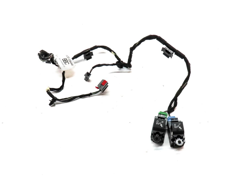 Thumbnail 2: 2016 LAND ROVER DISCOVERY SPORT L550 FOLDING 2ND ROW SEAT SWITCH SET 2 & HARNESS