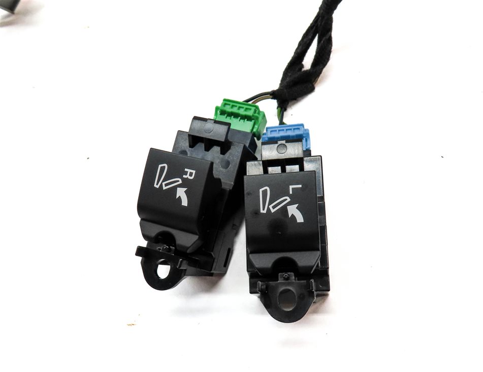 Thumbnail 4: 2016 LAND ROVER DISCOVERY SPORT L550 FOLDING 2ND ROW SEAT SWITCH SET 2 & HARNESS