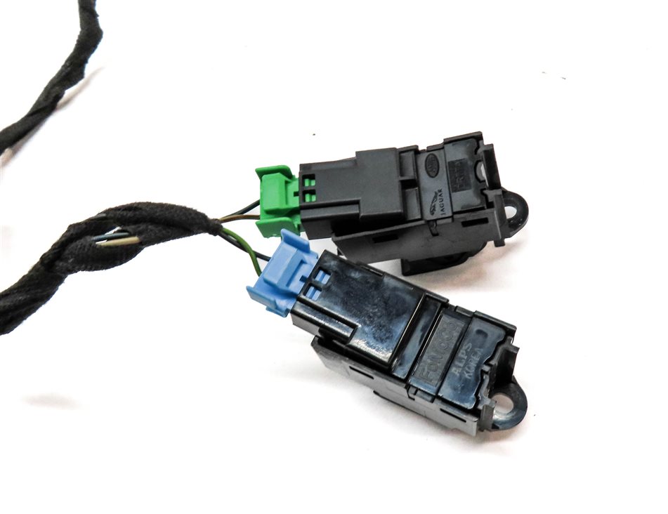 Thumbnail 5: 2016 LAND ROVER DISCOVERY SPORT L550 FOLDING 2ND ROW SEAT SWITCH SET 2 & HARNESS