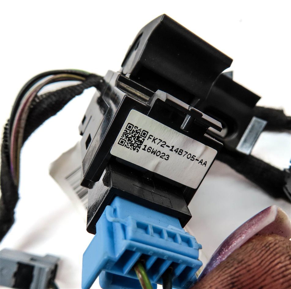 Thumbnail 8: 2016 LAND ROVER DISCOVERY SPORT L550 FOLDING 2ND ROW SEAT SWITCH SET 2 & HARNESS