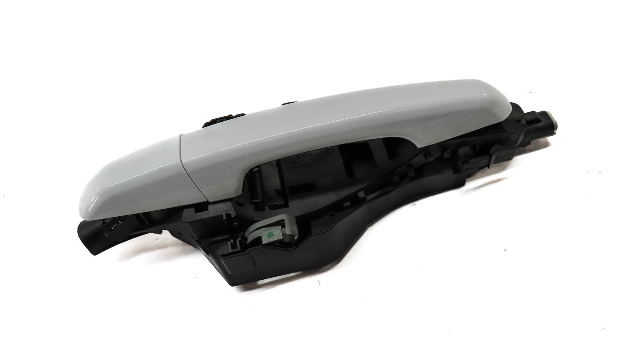 Thumbnail 3: 15-19 LAND ROVER DISCOVERY SPORT (L550) REAR LEFT PASSIVE DOOR HANDLE (White)