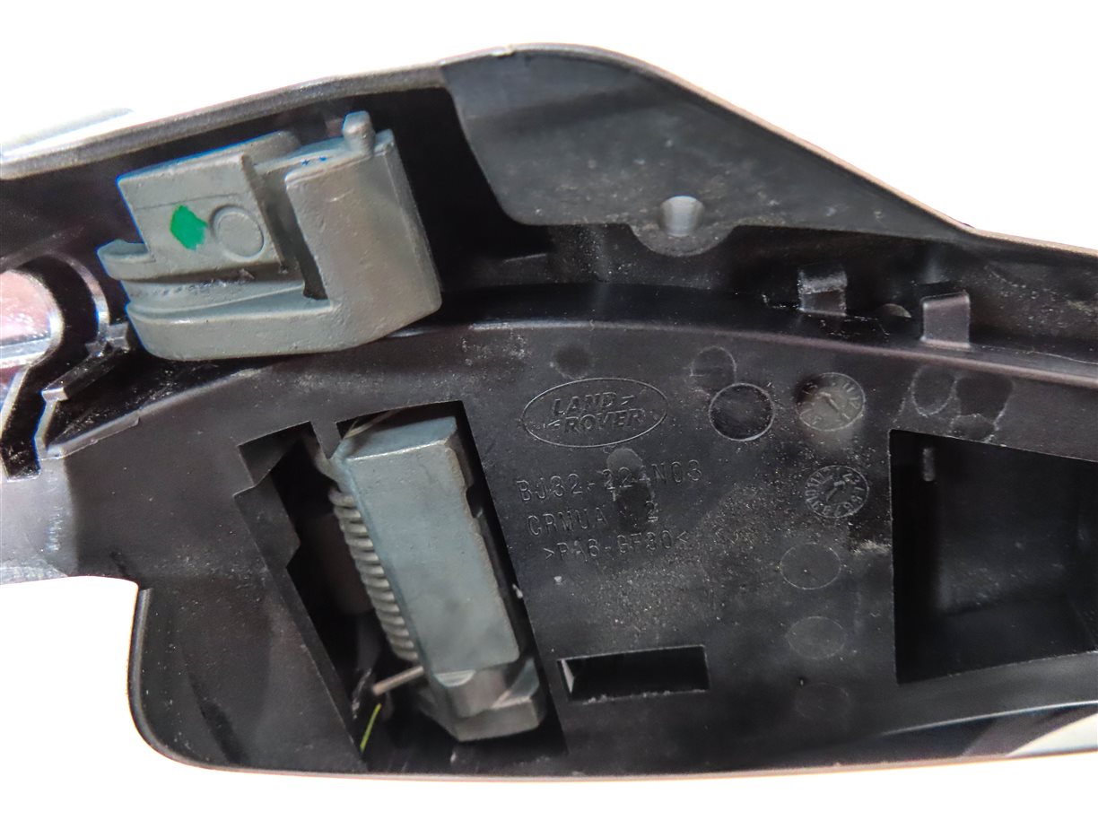 Thumbnail 6: 15-19 LAND ROVER DISCOVERY SPORT (L550) LEFT FRONT PASSIVE DOOR HANDLE (White)