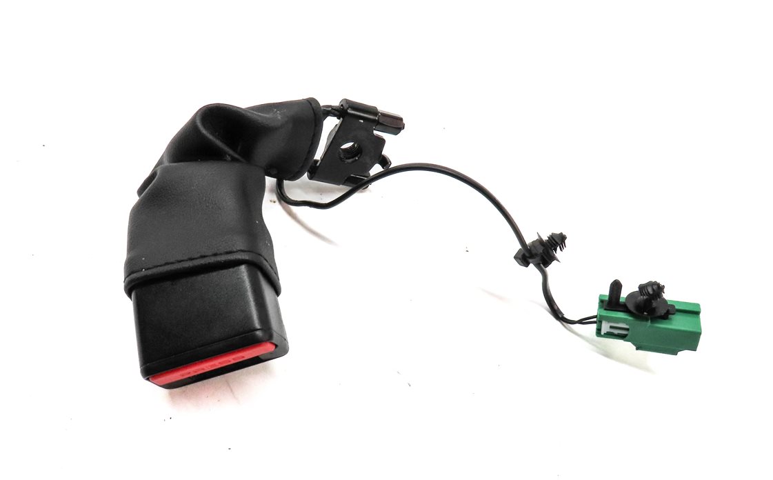 Thumbnail 1: 2016 DISCOVERY SPORT (L550) REAR 2ND ROW CENTER SEATBELT BUCKLE RECEIVER (BLACK)
