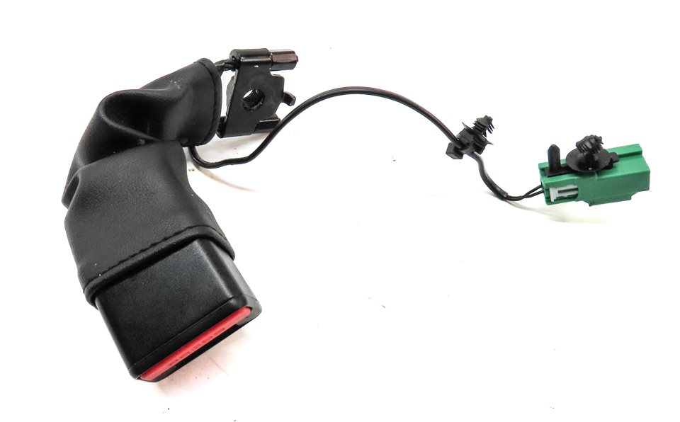 Thumbnail 2: 2016 DISCOVERY SPORT (L550) REAR 2ND ROW CENTER SEATBELT BUCKLE RECEIVER (BLACK)