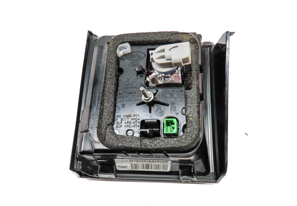 Thumbnail 4: 15-19 LAND ROVER DISCOVERY SPORT (L550) RIGHT REAR INNER TAILLIGHT LIGHT LAMP