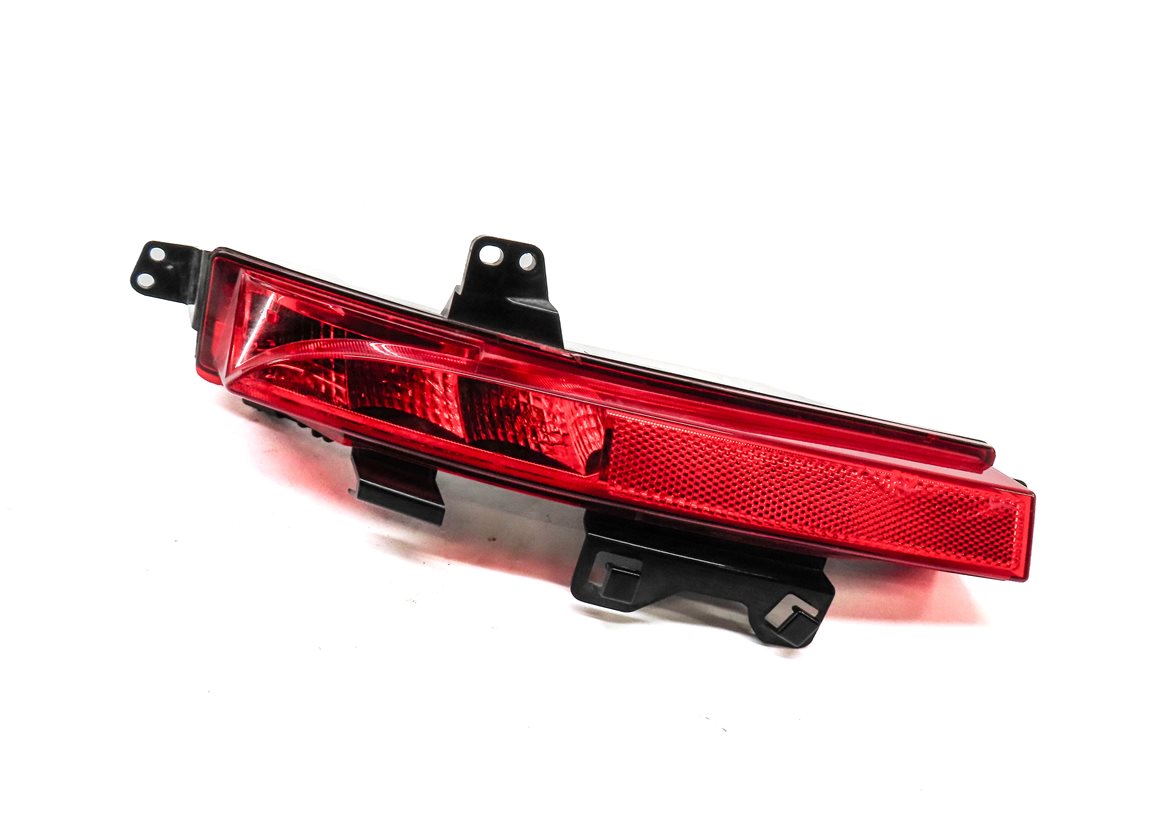 Thumbnail 3: 15-19 LAND ROVER DISCOVERY SPORT (L550) LEFT REAR BUMPER TAILLIGHT LIGHT LAMP