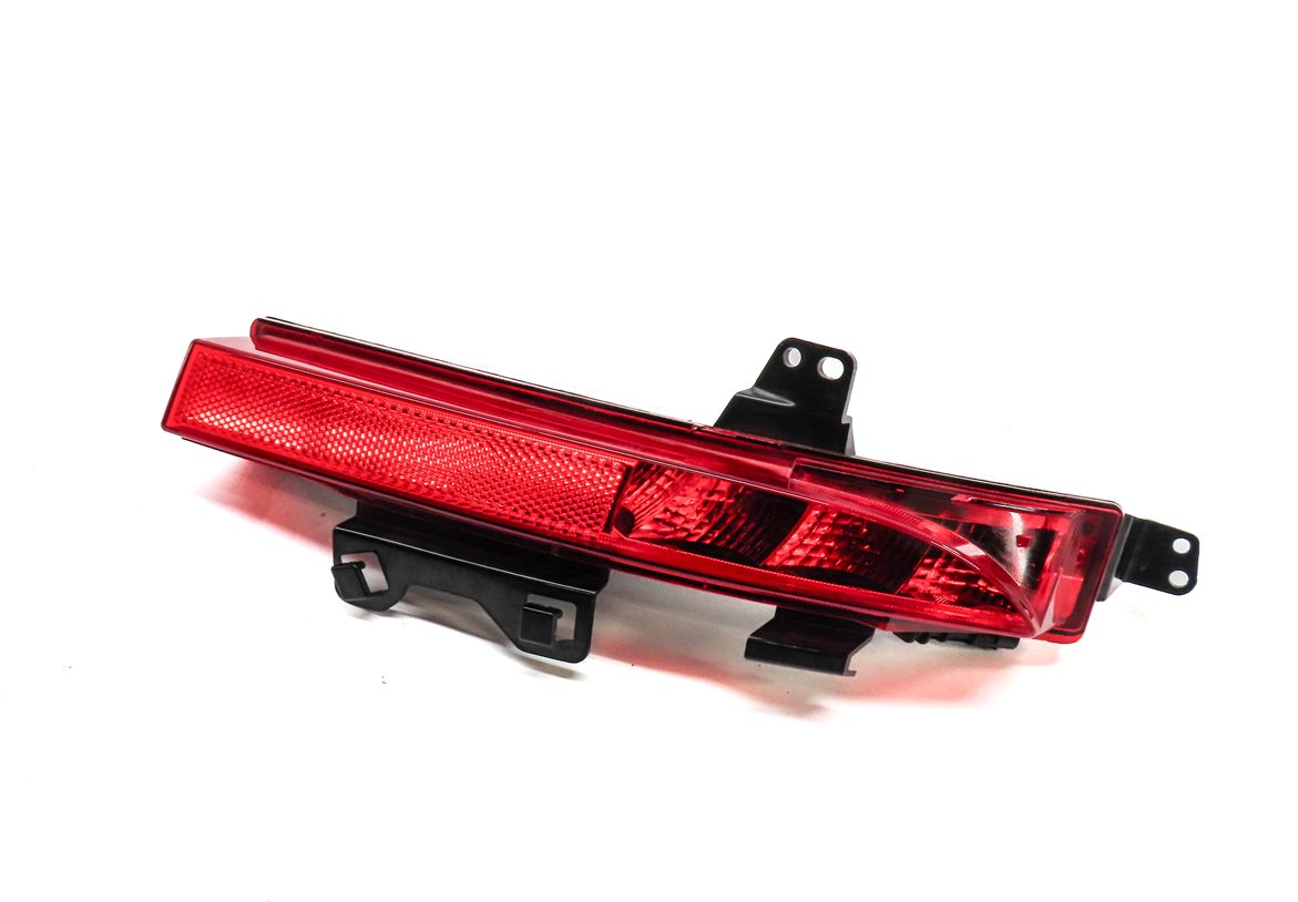 Thumbnail 3: 15-19 LAND ROVER DISCOVERY SPORT (L550) RIGHT REAR BUMPER TAILLIGHT LIGHT LAMP