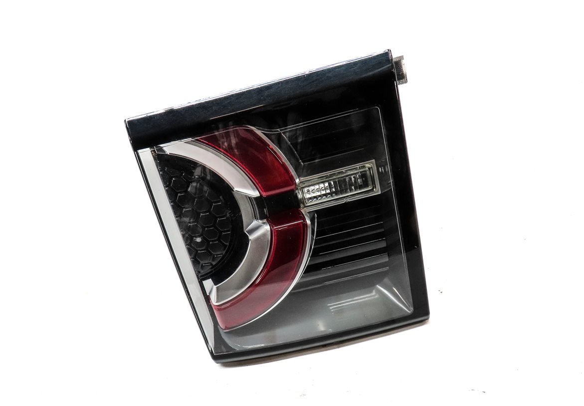 Thumbnail 3: 2015-2019 LAND ROVER DISCOVERY SPORT (L550) LEFT REAR INNER TAILLIGHT LIGHT LAMP