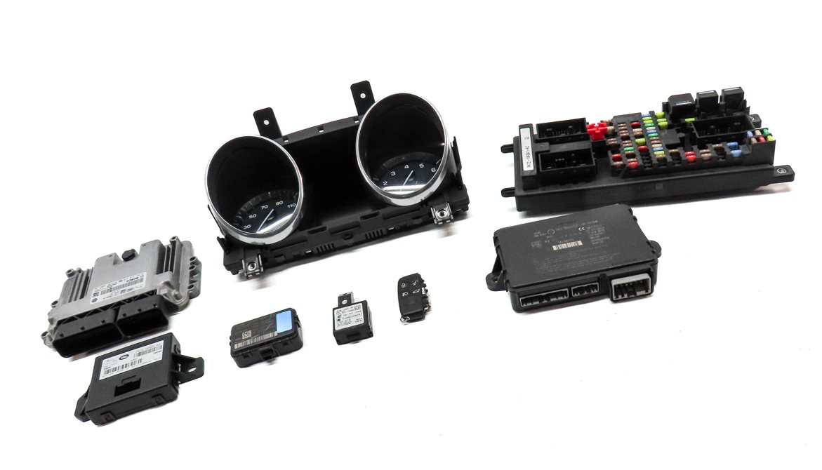 Thumbnail 20: 16 DISCOVERY SPORT L550 2.0L SPEEDOMETER BODY ECM ECU ENGINE MODULE & KEY SET