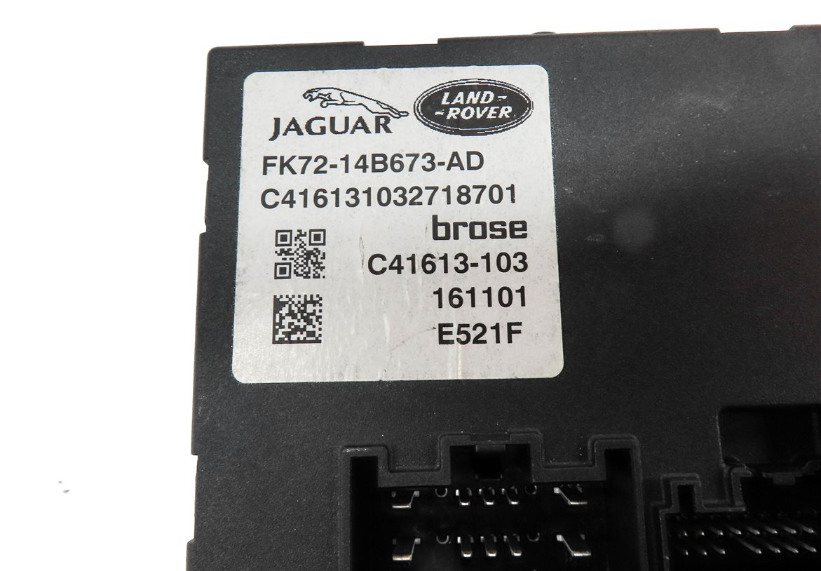 Thumbnail 4: 2016-2019 LAND ROVER DISCOVERY SPORT (L550) LIFTGATE SMART OPENER CONTROL MODULE