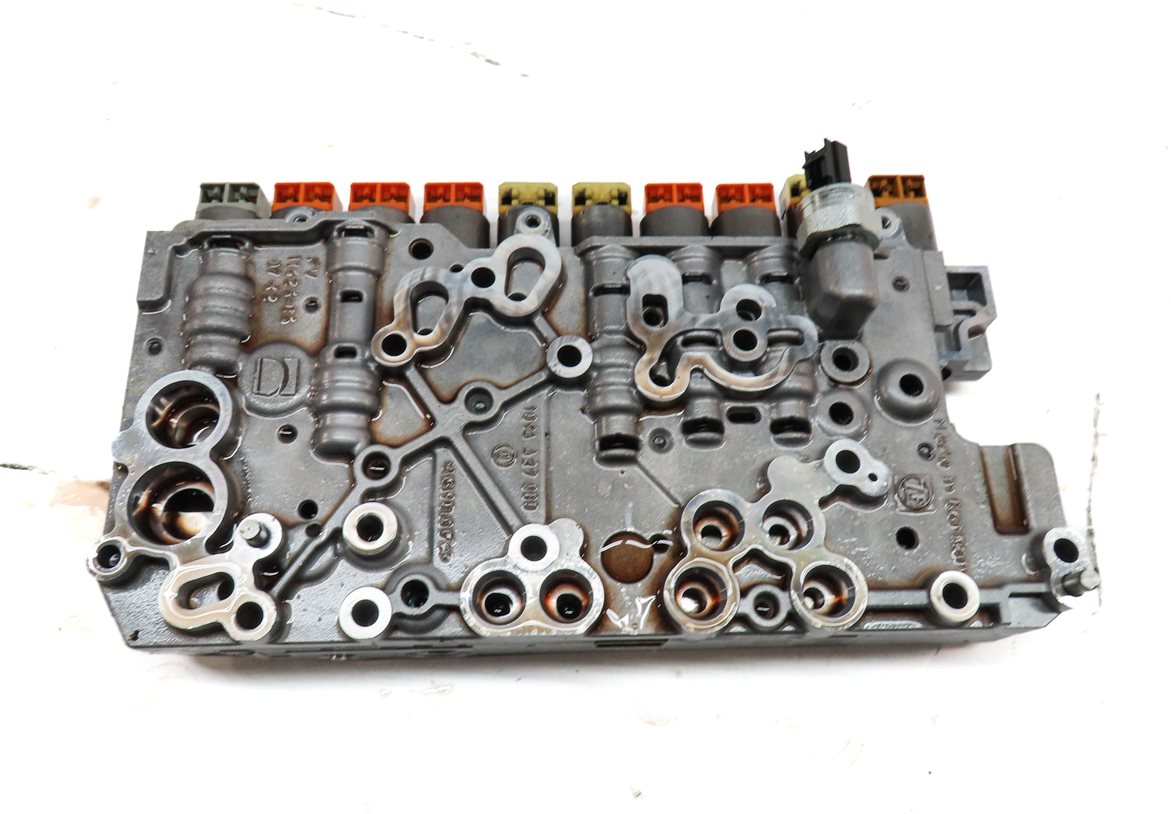 Thumbnail 4: 16-17 LAND ROVER DISCOVERY SPORT (L550) AUTO TRANSMISSION VALVE BODY MECHANICAL