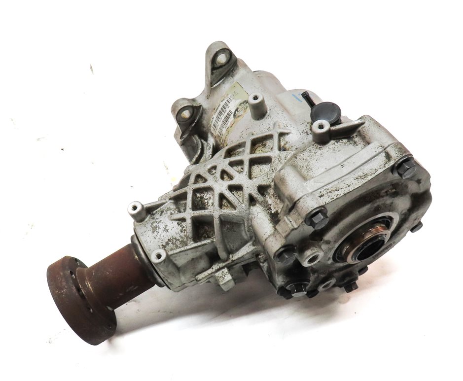 Thumbnail 1: 2015-2019 JAGUAR E-PACE / DISCOVERY SPORT (L550) AWD - FRONT TRANSFER CASE
