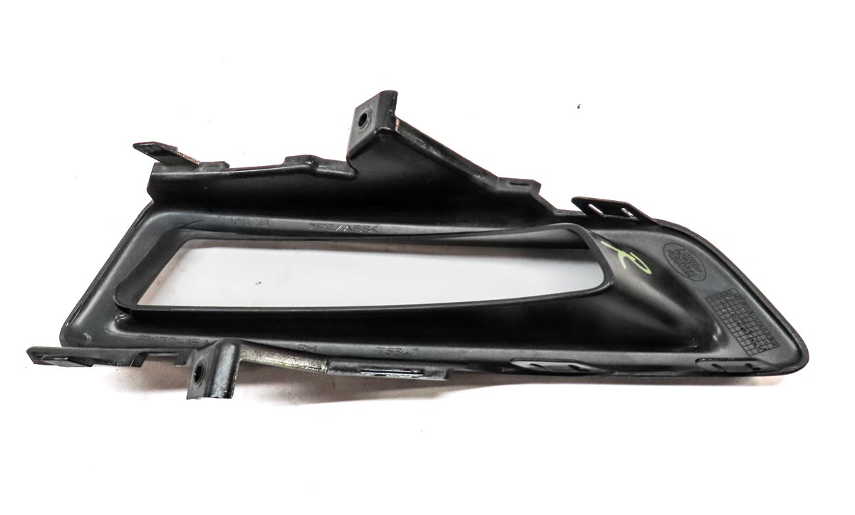 Thumbnail 5: 2016 LAND ROVER DISCOVERY SPORT L550 FRONT RIGHT BUMPER FOGLIGHT FOG LIGHT TRIM