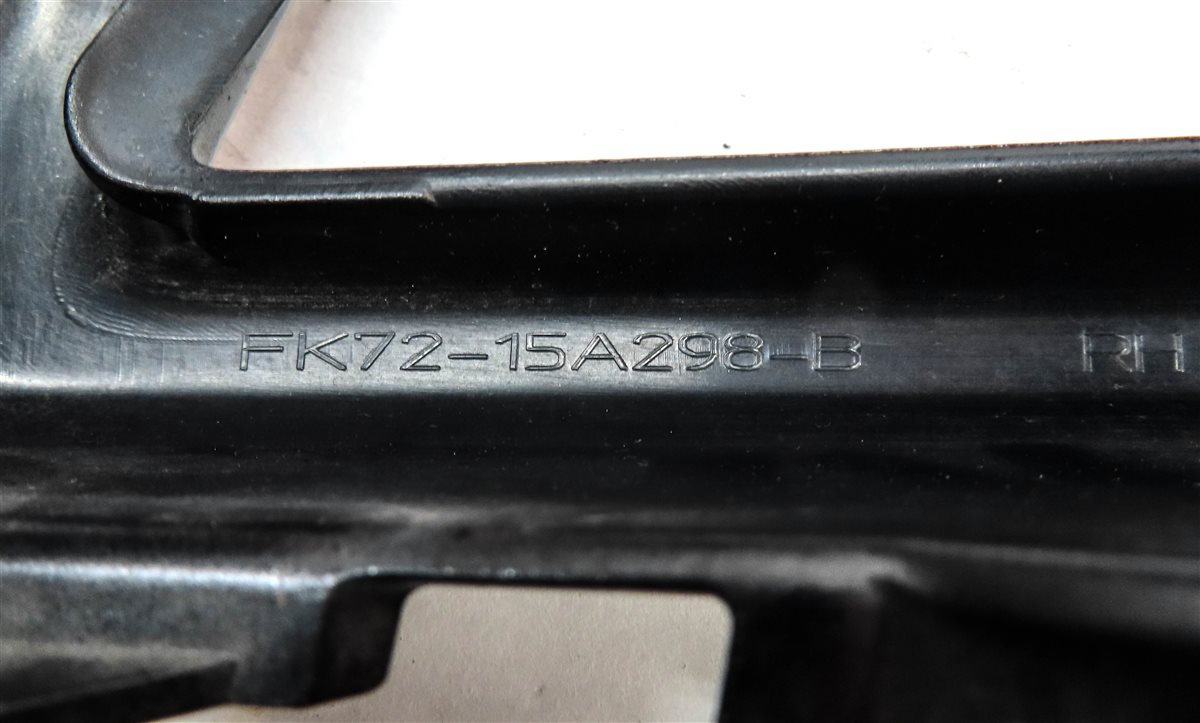Thumbnail 6: 2016 LAND ROVER DISCOVERY SPORT L550 FRONT RIGHT BUMPER FOGLIGHT FOG LIGHT TRIM