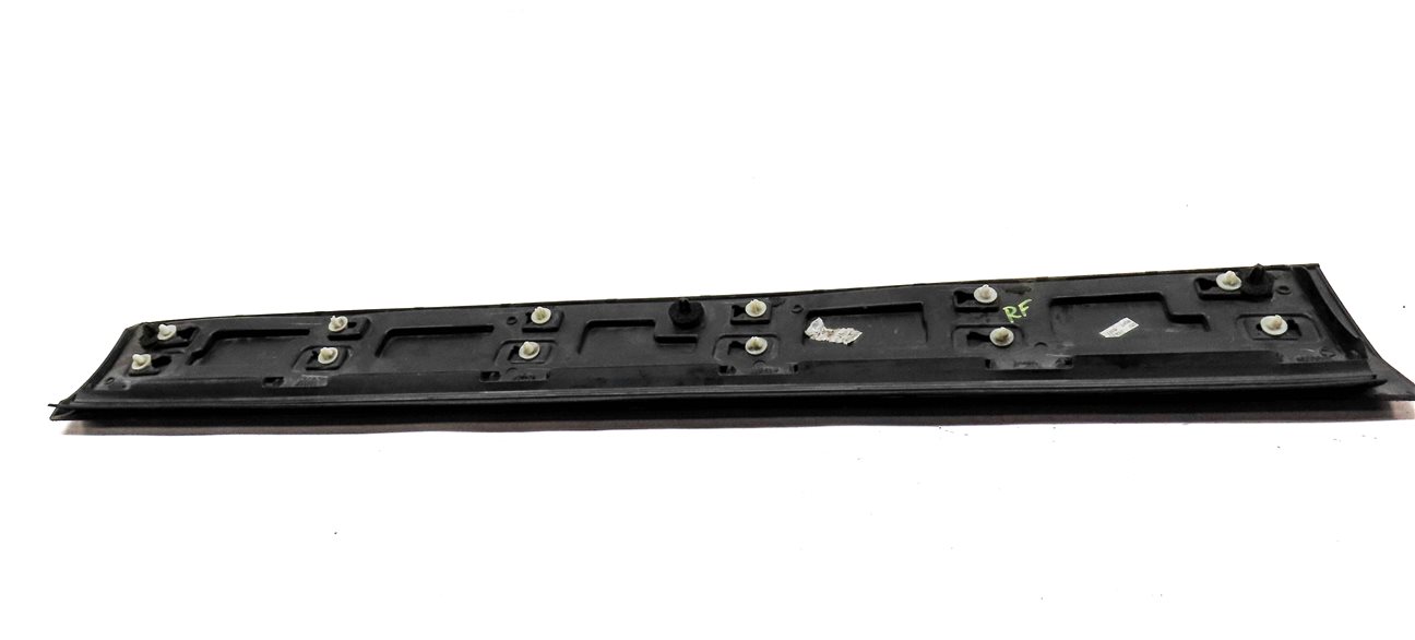 Thumbnail 5: 2016 LAND ROVER DISCOVERY SPORT (L550) FRONT RIGHT LOWER DOOR MOULDING TRIM