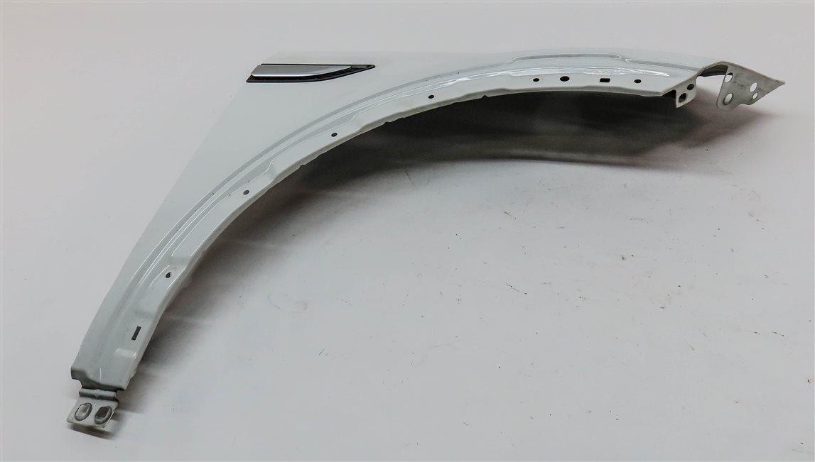Thumbnail 2: 2015-2020 LAND ROVER DISCOVERY SPORT L550 FRONT RIGHT PASSENGER FENDER (White)